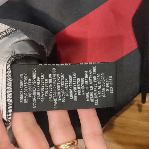 LAST DAY! Beautiful black/red/silver party dress, size 4 - Picture 10 of 10